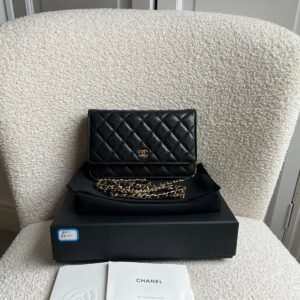 Chanel Black Caviar Wallet on Chain (RRP £2,930)