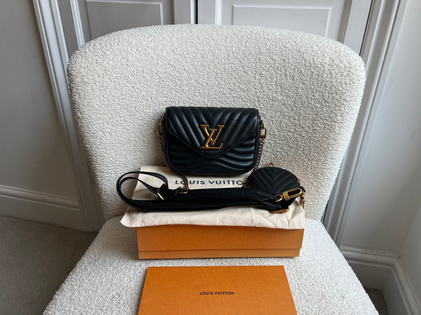 Louis Vuitton Black New Wave Multi Pochette
