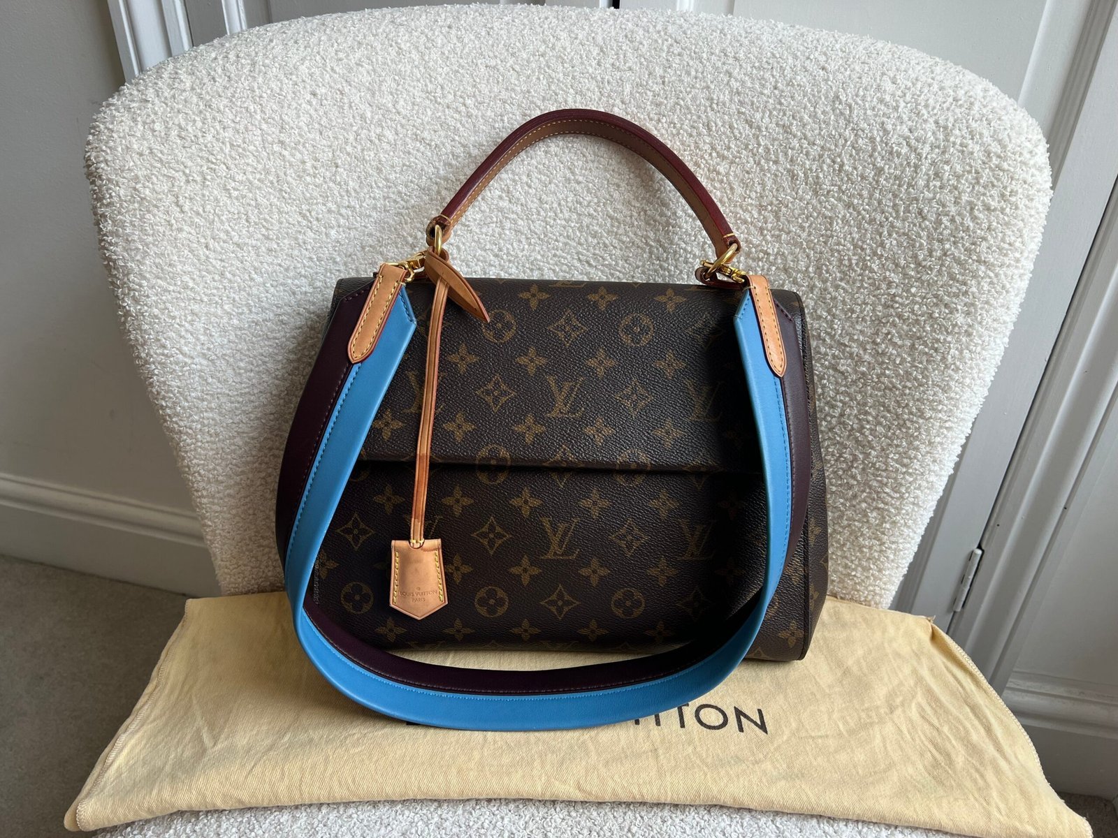 Louis Vuitton Cluny MM Monogram