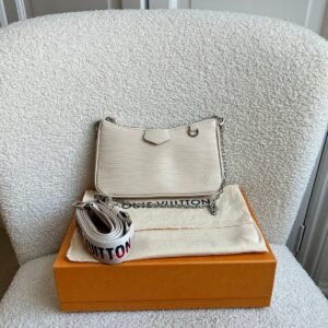 Louis Vuitton Easy Pouch Creme Epi