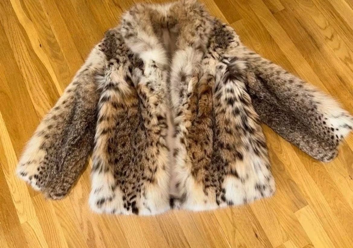 Vintage Custom Made Cat lynx Fur Jacket with Hook and Loop Closures Size Small - Image 3