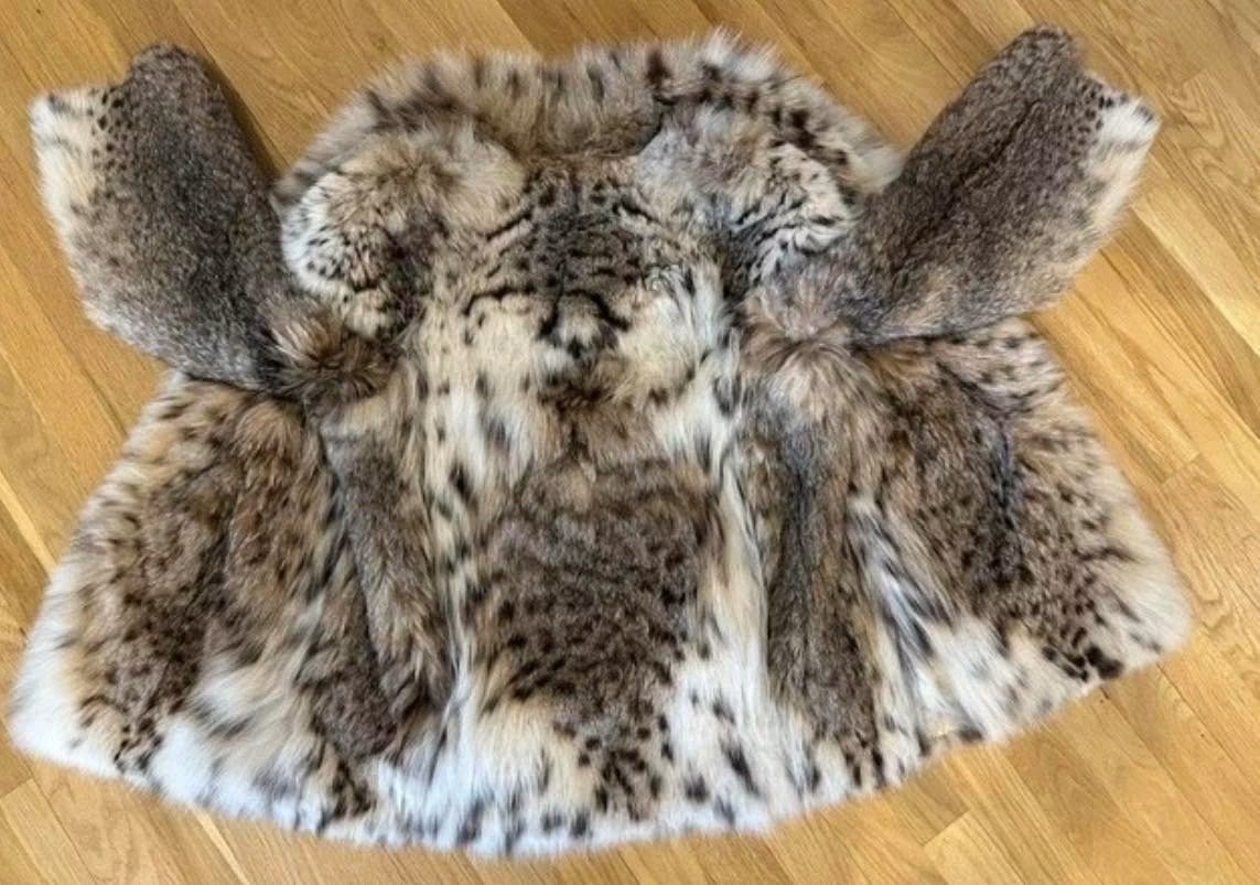 Vintage Custom Made Cat lynx Fur Jacket with Hook and Loop Closures Size Small