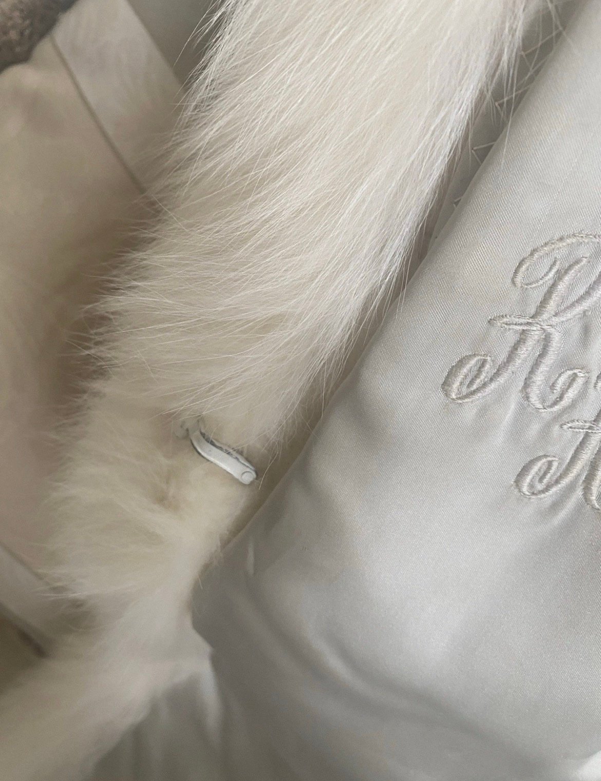 Winter White Full Length Female Mink Coat/Fox Tux Front And Sleeves /W Mink Hat - Image 3