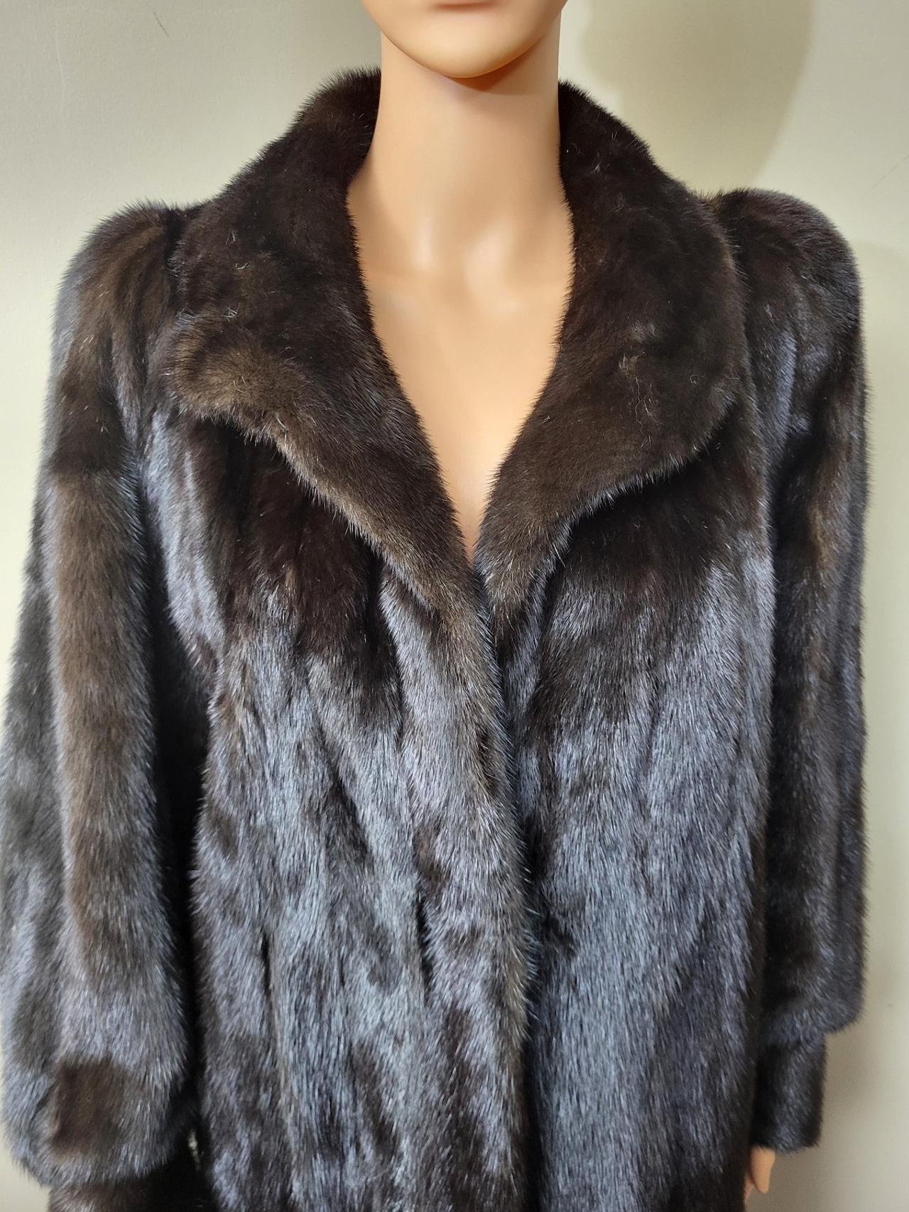 Cedric's Genuine Mink Floor Long Coat Size XL Mint Condition - Image 8