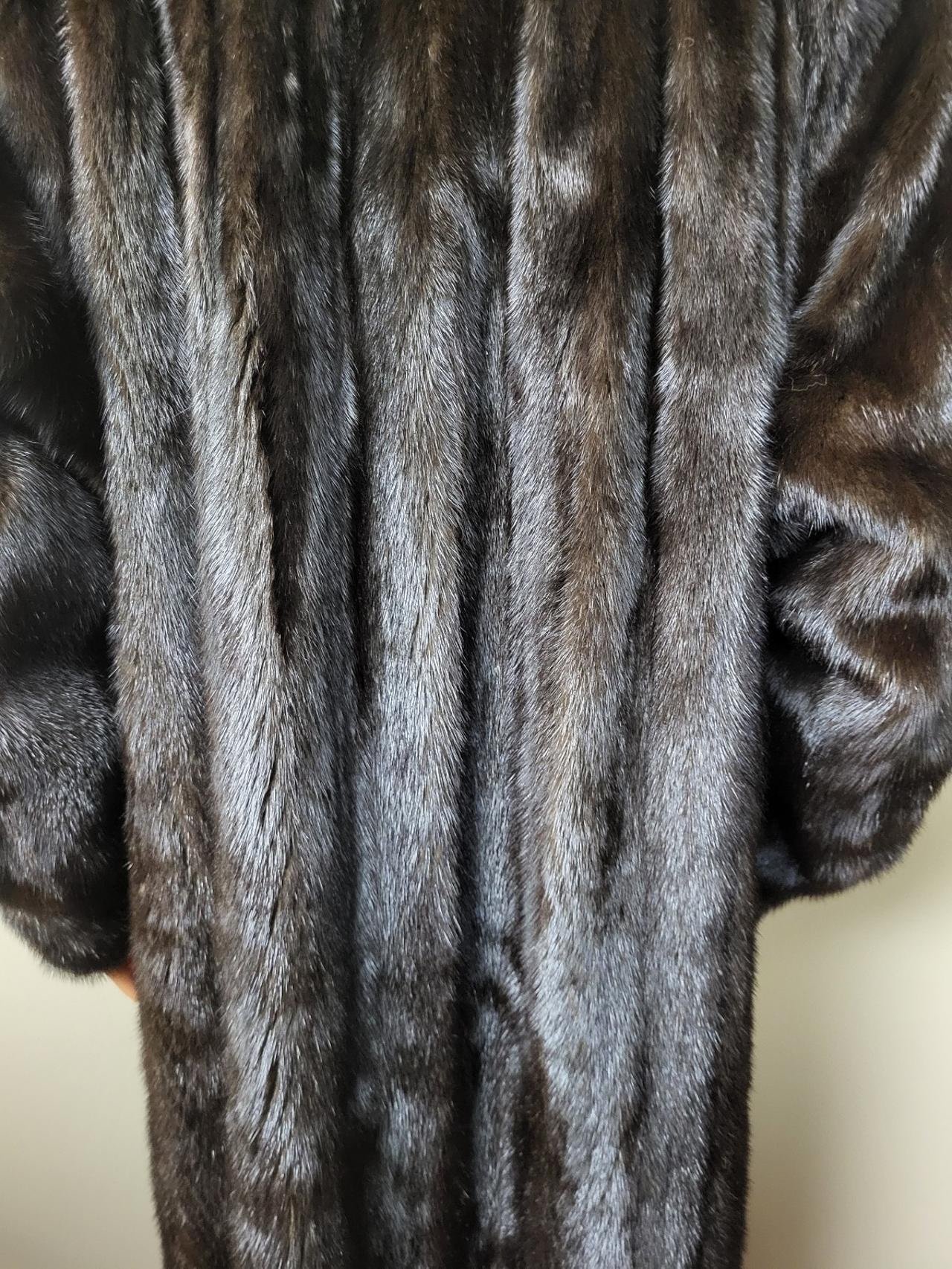 Cedric's Genuine Mink Floor Long Coat Size XL Mint Condition - Image 4