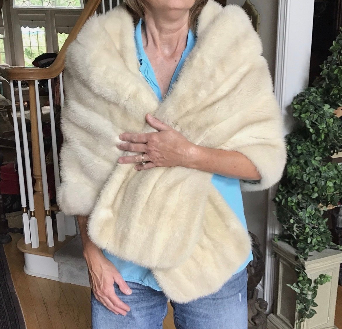 White Silver Cream Ranch Mink Stole - BULLOCKS, SANTA ANA, CA - M/L, BRIDAL